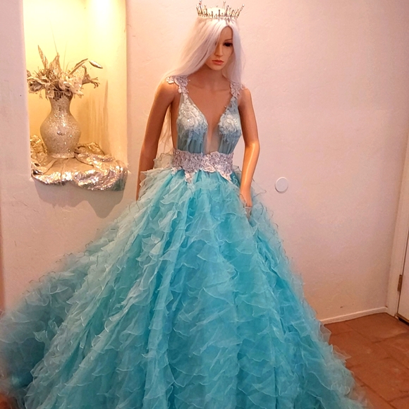 "ATLANTIS" Ocean Blue & White Boho Wedding Ballgown Set - Picture 9 of 14